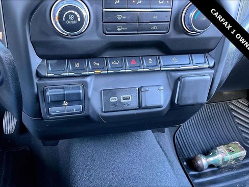 Used 2025 Chevrolet Silverado 2500 Custom w/ Custom Value Package image 16