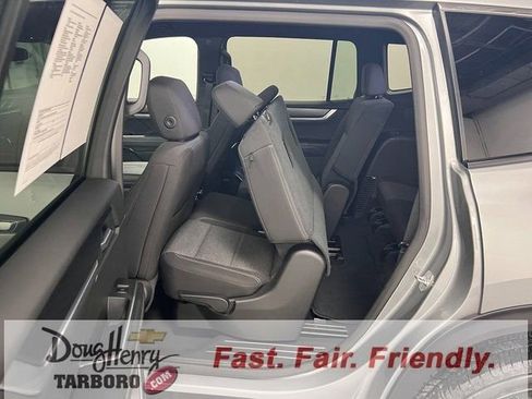 Used 2025 GMC Acadia Elevation image 35