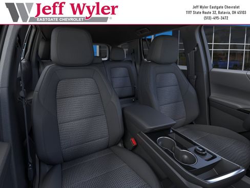New 2026 Chevrolet Equinox LT FWD image 17