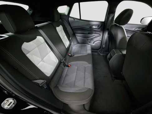 Used 2025 Chevrolet Trax RS w/ Driver Confidence Package FWD image 25