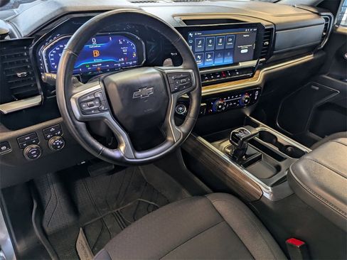 Used 2024 Chevrolet Silverado 1500 RST w/ Convenience Package II image 10