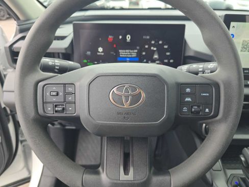 Used 2026 Toyota RAV4 LE FWD image 22