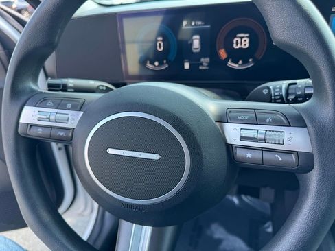 Used 2026 Hyundai Kona SE image 30