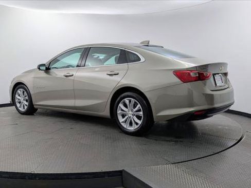 Used 2025 Chevrolet Malibu LT FWD image 6
