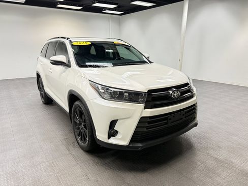 Used 2019 Toyota Highlander XLE image 8