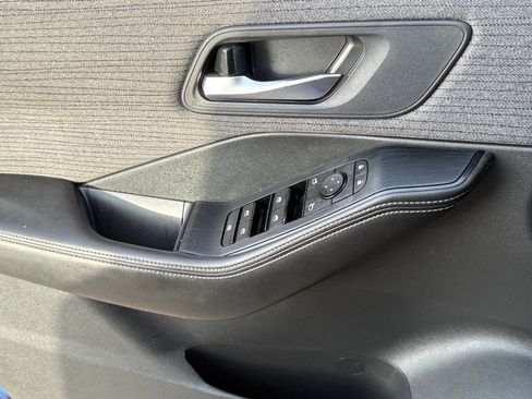 Certified 2022 Nissan Rogue SV image 26