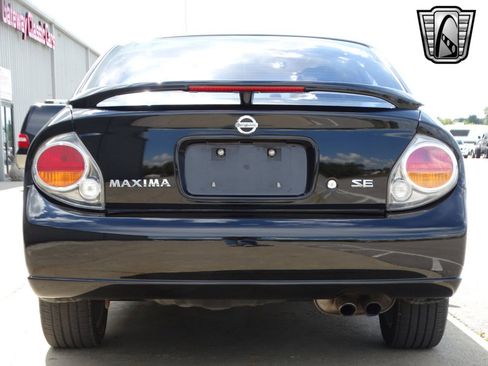 Used 2002 Nissan Maxima SE image 6