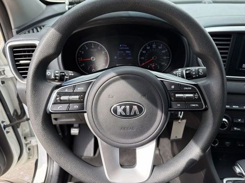 Used 2020 Kia Sportage LX image 16