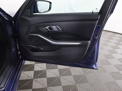 Used 2022 BMW 330i xDrive 330i xDrive w/ Convenience Package image 23