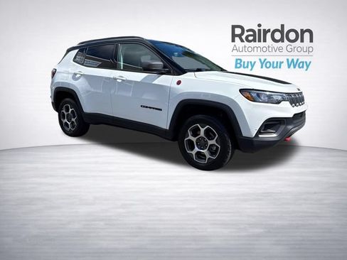 Used 2022 Jeep Compass Trailhawk w/ Trailhawk Convenience Group AWD/4WD image 1
