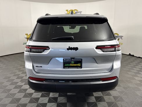 New 2025 Jeep Grand Cherokee L Altitude image 6