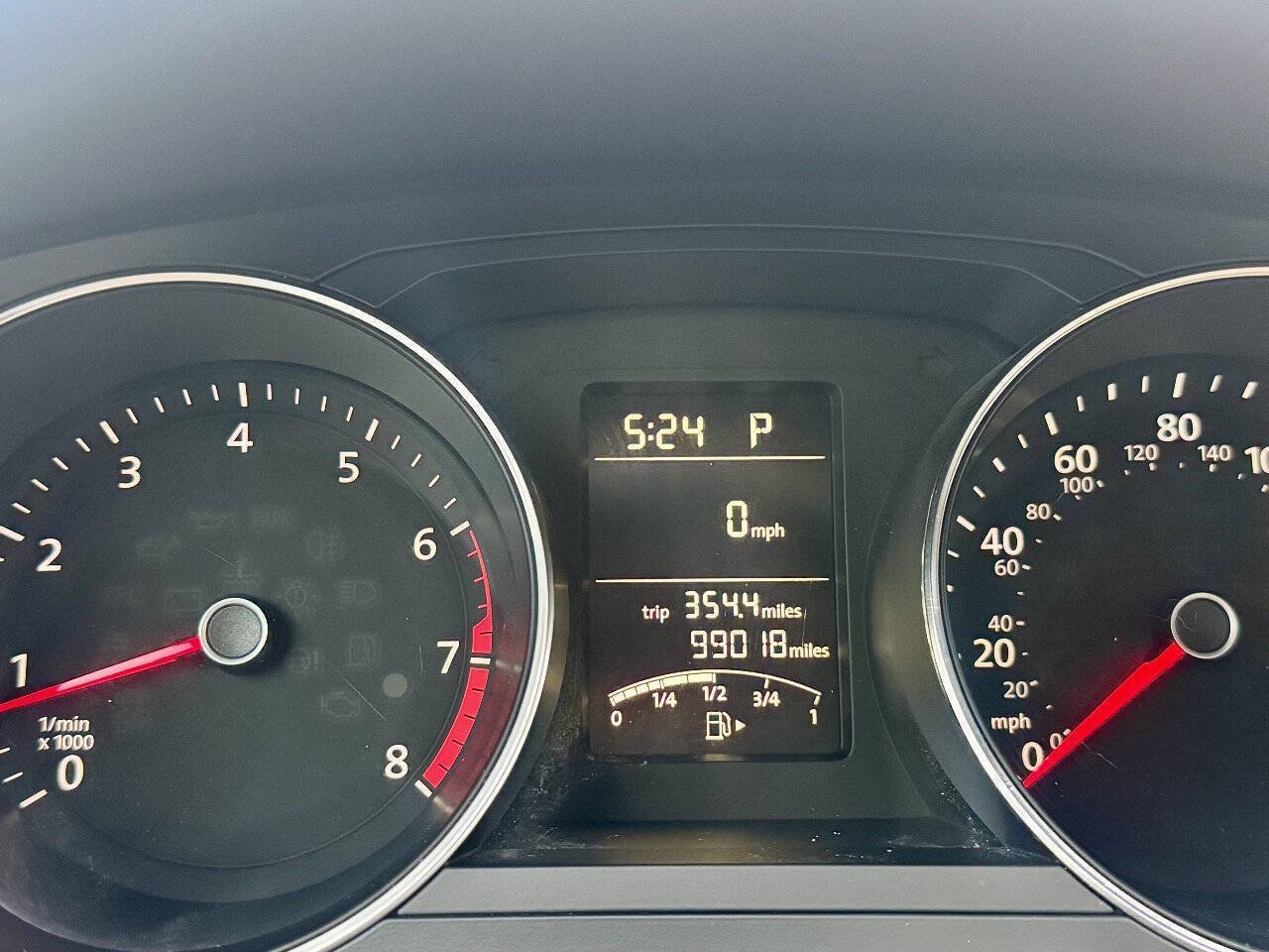 Used 2015 Volkswagen Jetta SE FWD image 14