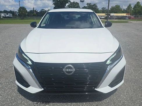 Used 2026 Nissan Altima 2.5 SV FWD image 2