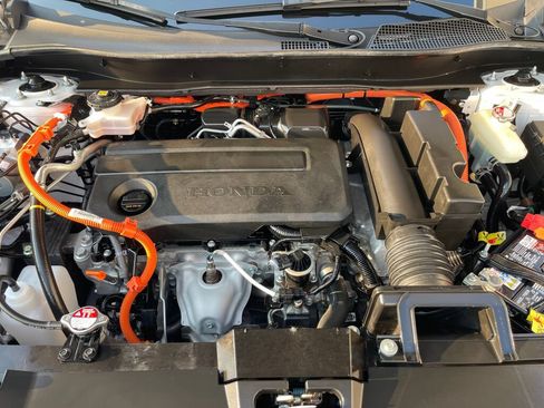 Certified 2025 Honda CR-V Sport image 36