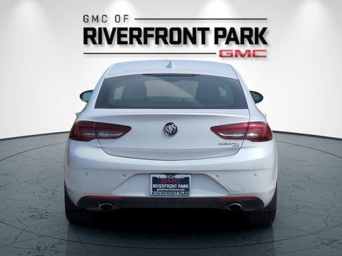 Used 2019 Buick Regal Preferred w/ Driver Confidence Package I AWD/4WD image 4