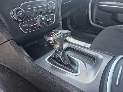 Used 2021 Dodge Charger SXT w/ Driver Convenience Group AWD/4WD image 10