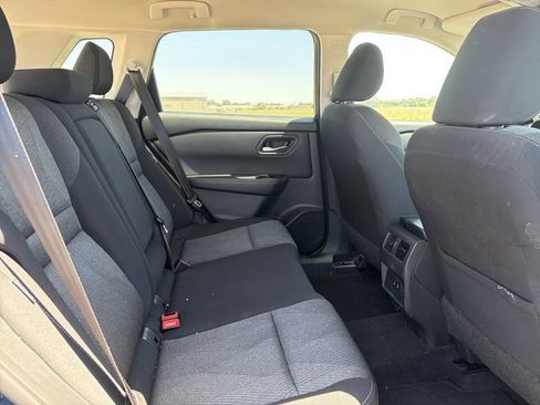 Used 2024 Nissan Rogue SV FWD image 16