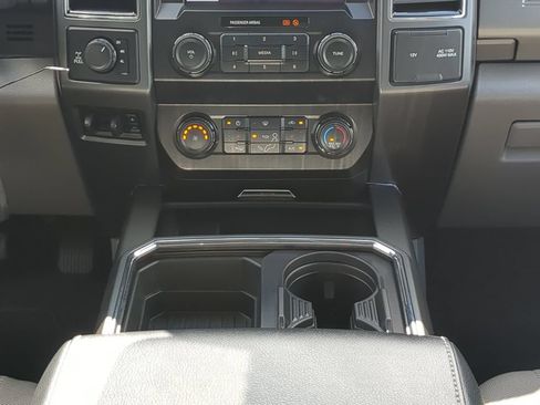 Certified 2022 Ford F350 XLT w/ XLT Premium Package AWD/4WD image 17