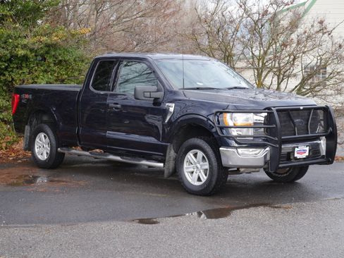 Certified 2022 Ford F150 XLT w/ Equipment Group 301A Mid image 26