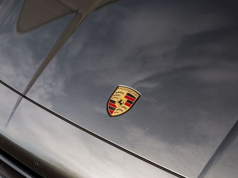 Used 2024 Porsche Cayenne Coupe AWD/4WD image 43