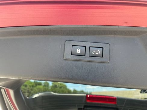 Used 2023 Subaru Outback Limited XT AWD/4WD image 19