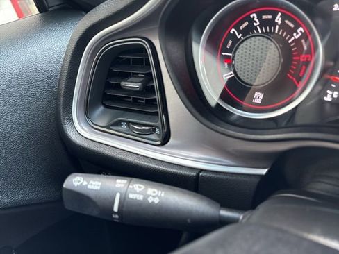 Used 2022 Dodge Challenger R/T RWD image 23