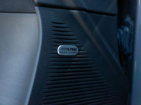 Used 2019 Dodge Challenger SRT Hellcat Redeye image 32