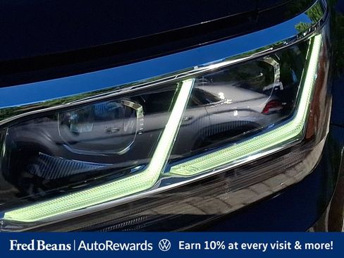 Certified 2023 Volkswagen Atlas SEL AWD/4WD image 13