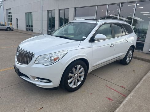 Used 2016 Buick Enclave Premium w/ Experience Buick Package FWD image 4