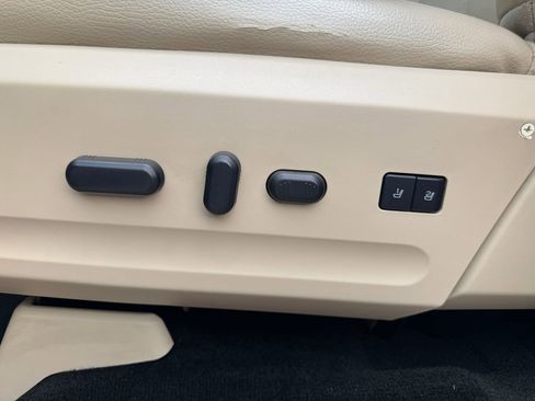 Used 2016 Ford Expedition EL XLT w/ Equipment Group 202A image 22