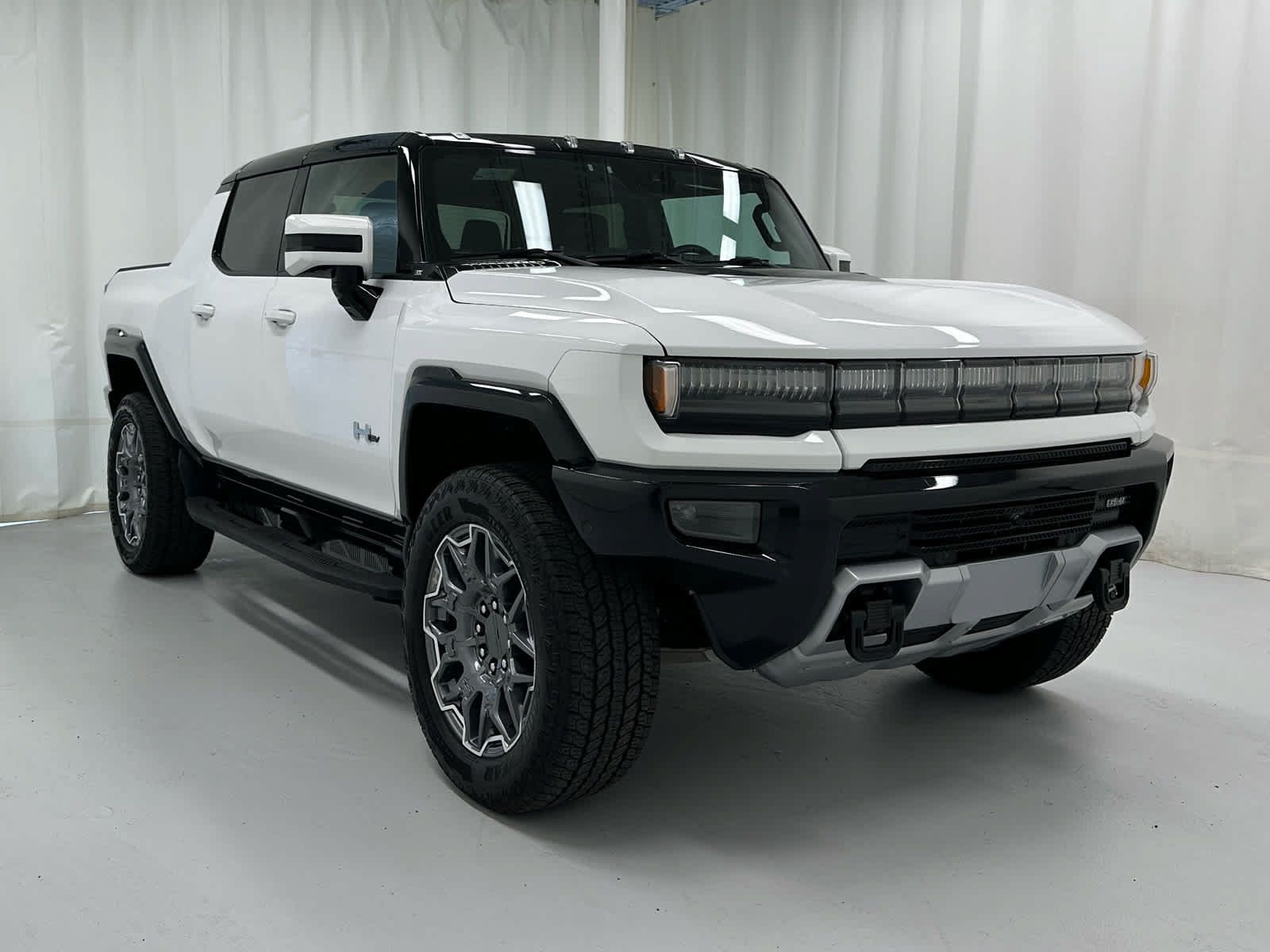 Used 2024 GMC Hummer EV 3X AWD/4WD image 1