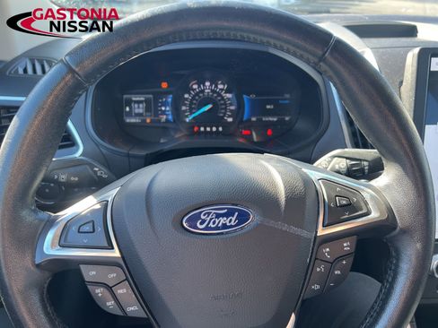 Used 2022 Ford Edge Titanium image 54
