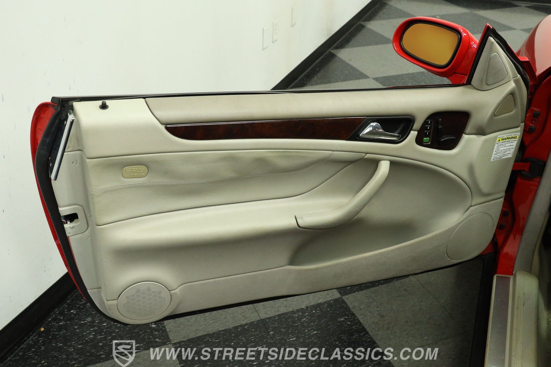 Used 1999 Mercedes-Benz CLK 320 Cabriolet image 34