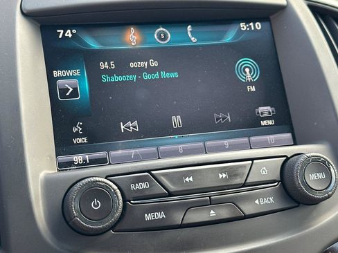 Used 2015 Buick LaCrosse Premium image 24