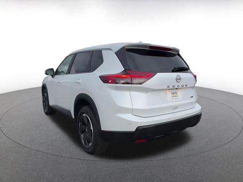 Used 2025 Nissan Rogue SV image 11