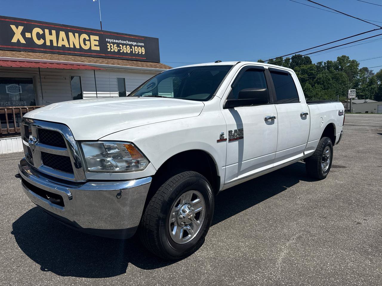 Used 2016 RAM 2500 SLT AWD/4WD image 2