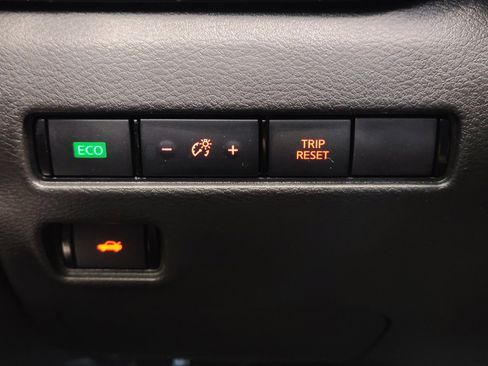 Used 2021 Nissan Sentra SR FWD image 25