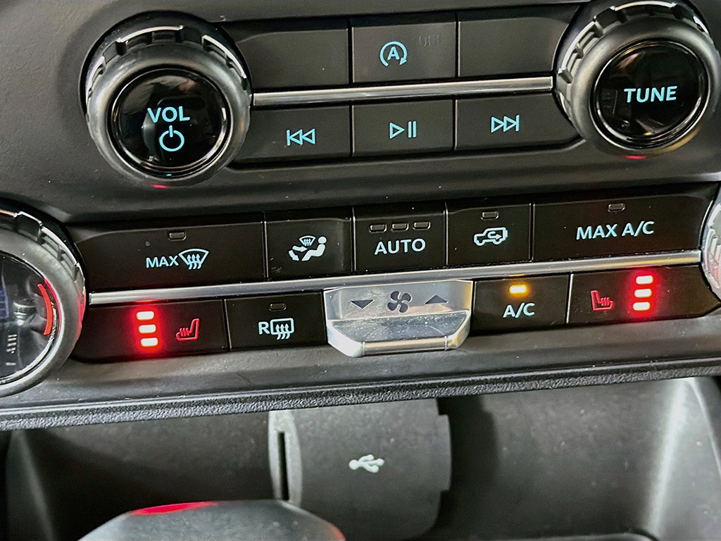 Used 2023 Ford Bronco Badlands w/ Sasquatch Package AWD/4WD image 38
