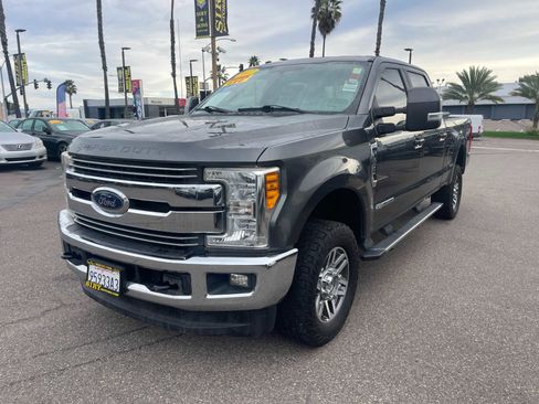 Used 2017 Ford F250 Lariat w/ Lariat Value Package image 7