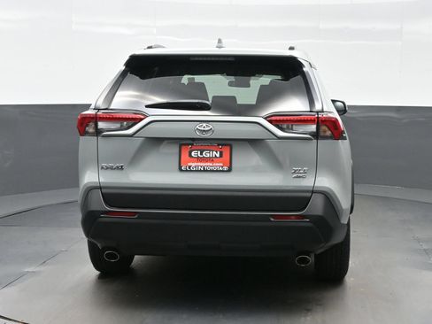 Used 2023 Toyota RAV4 XLE AWD/4WD image 5