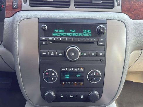 Used 2012 GMC Sierra 2500 SLT w/ SLT Convenience Package AWD/4WD image 11