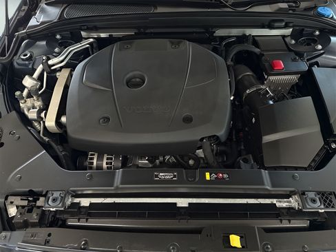 Used 2021 Volvo S60 T5 Inscription FWD image 7