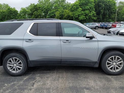 Used 2023 Chevrolet Traverse LT AWD/4WD image 7