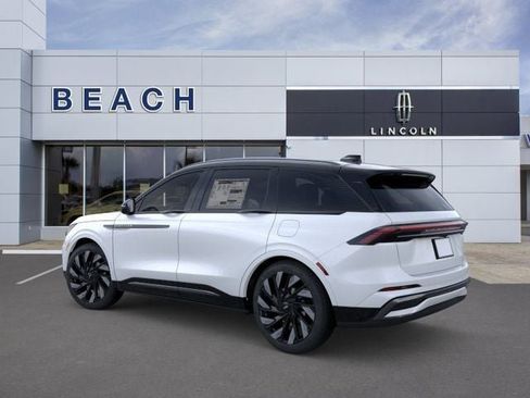 New 2026 Lincoln Nautilus Reserve w/ Jet Appearance Package AWD/4WD image 5