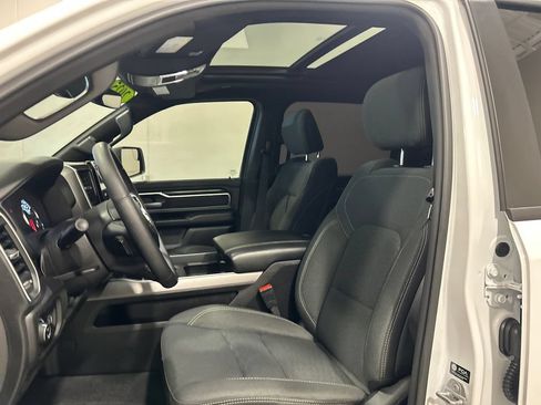 Used 2025 RAM 1500 Big Horn AWD/4WD image 16