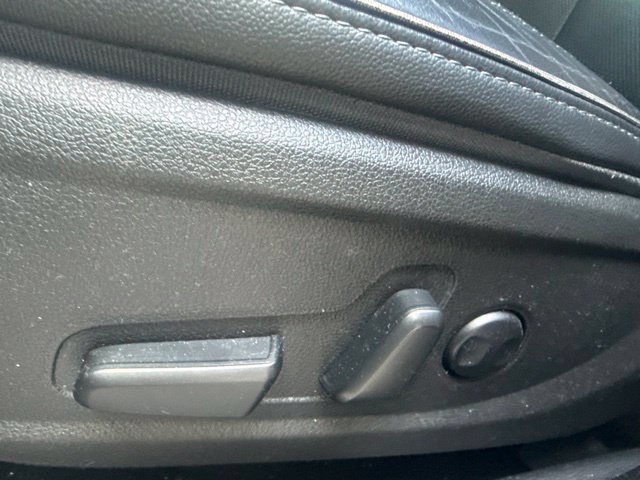 Used 2022 Hyundai Santa Fe SEL w/ Convenience + Premium Package FWD image 12