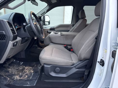 Used 2022 Ford F250 XLT image 9