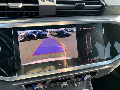 Certified 2025 Audi Q3 2.0T Premium w/ Convenience Package image 10