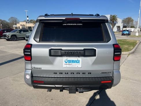 Used 2025 Toyota 4Runner TRD Off-Road AWD/4WD image 6