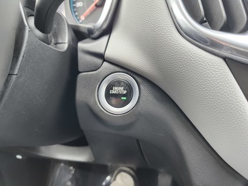 Used 2020 Chevrolet Equinox LS AWD/4WD image 6